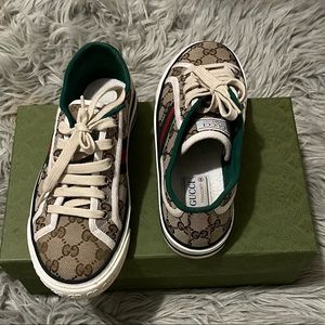 Gucci authentic sneakers